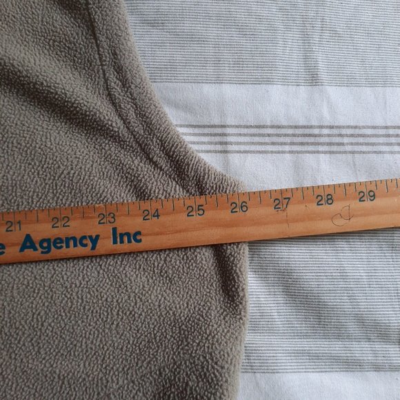 Momentum outfitters fleece vest Mackinaw Island, Michigan XL pre-owned. - Picture 5 of 8